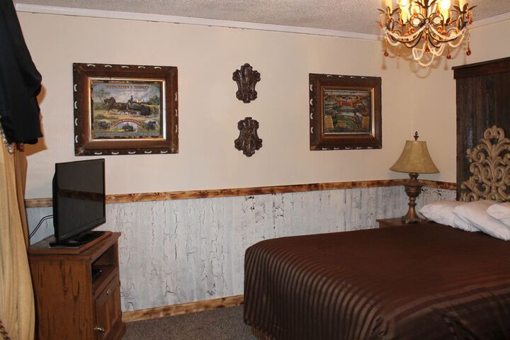Room 17 of 94