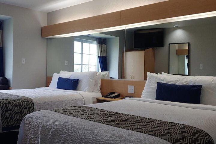 Room 6 of 21