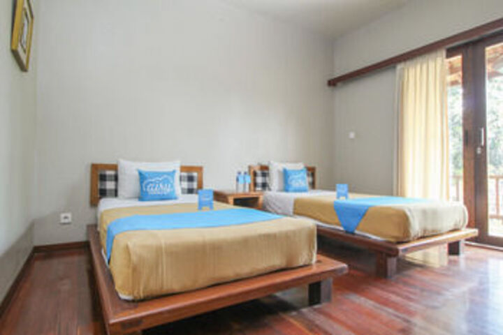 Room 12 of 26