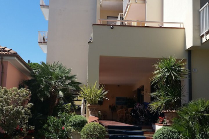 Hotel 85 of 87