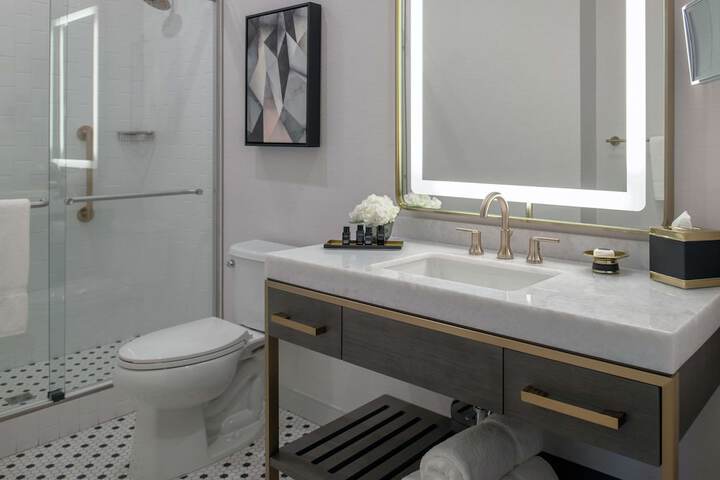 Bathroom shower