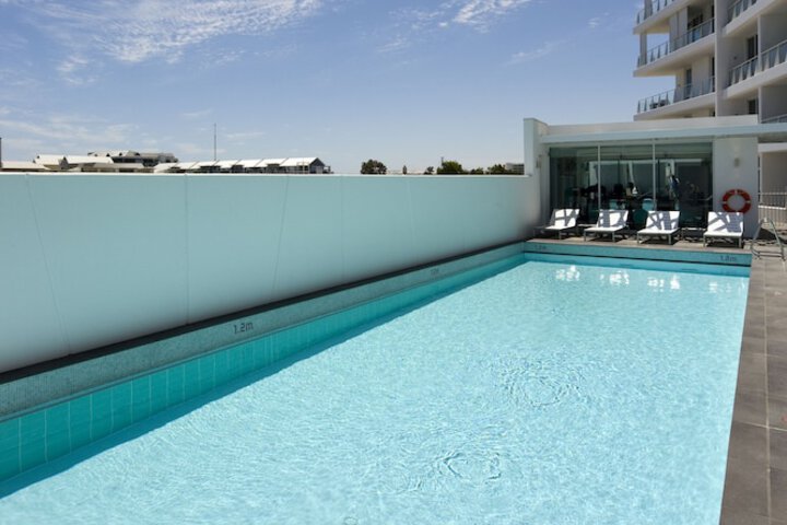 Pool 40 of 74