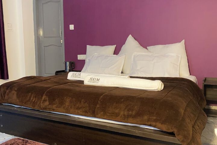 Room 10 of 53