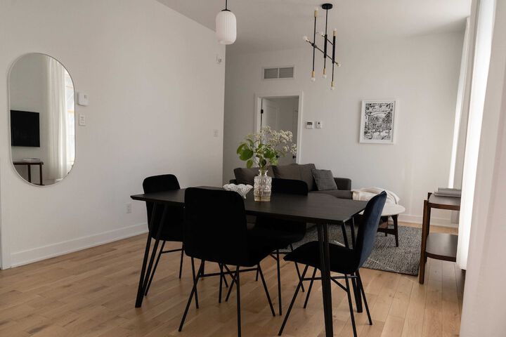 Room 26 of 157
