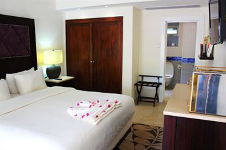 Room 16 of 46