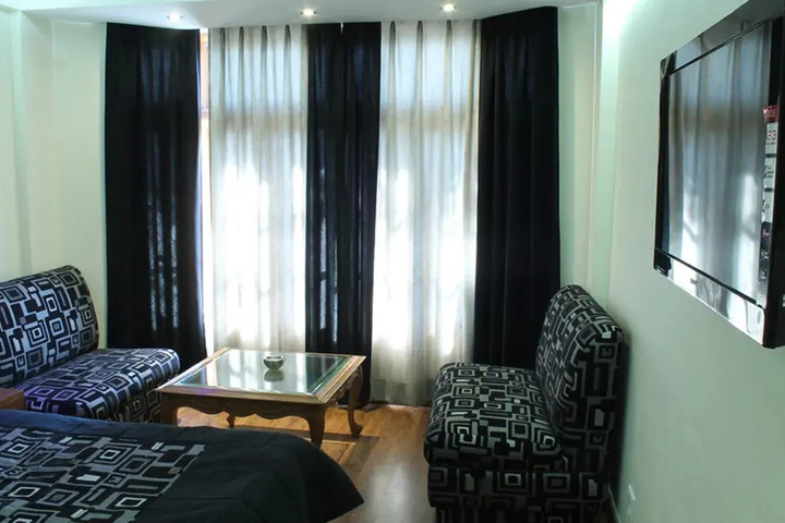 Room 2 of 11