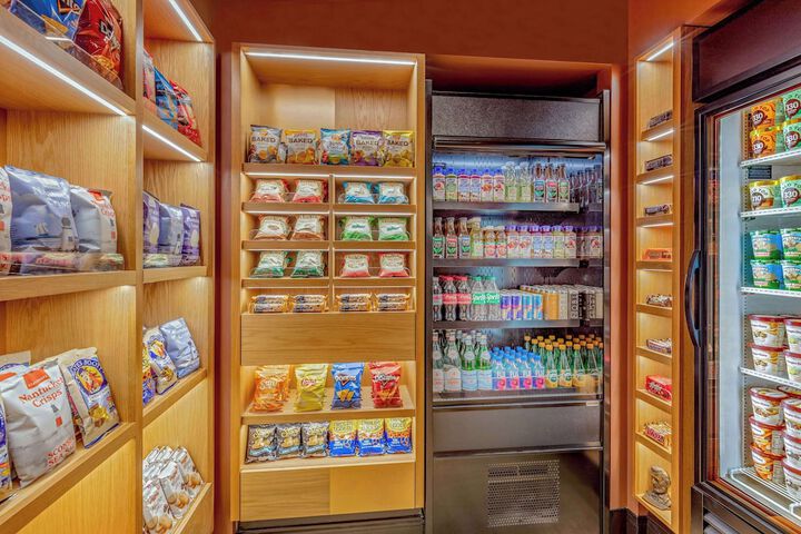 Snack bar