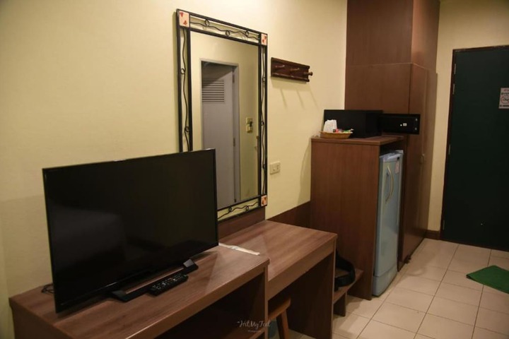 Room 14 of 59