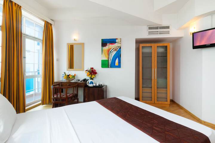 Room 5 of 59
