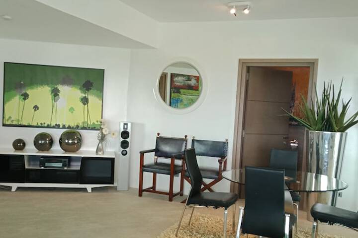 Room 25 of 113