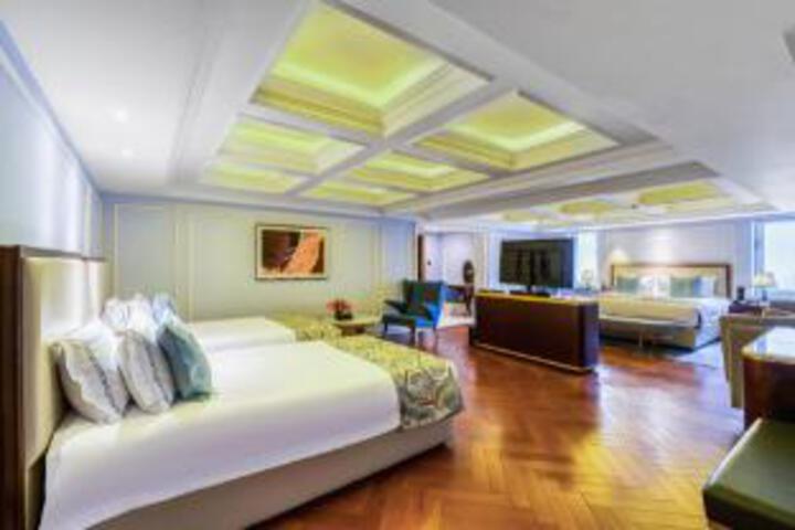 Room 21 of 23