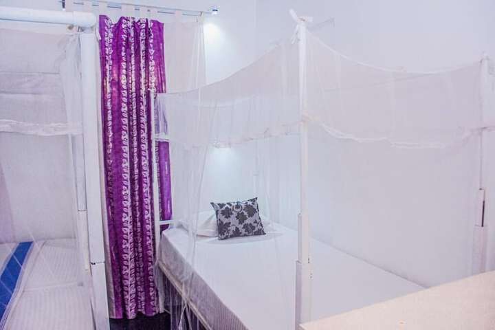 Room 6 of 36