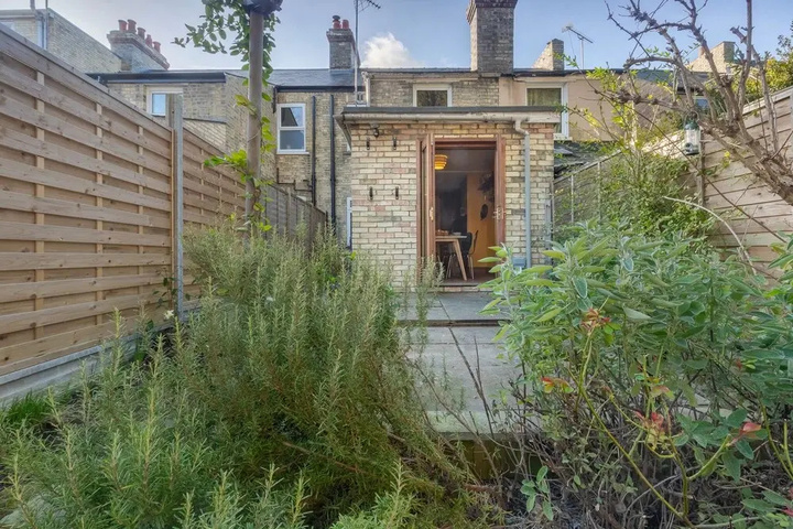 2 bed House in Chesterton