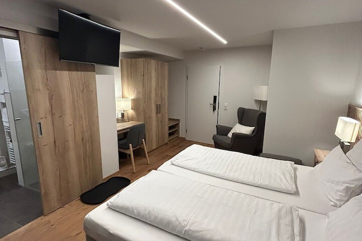 Room 10 of 56