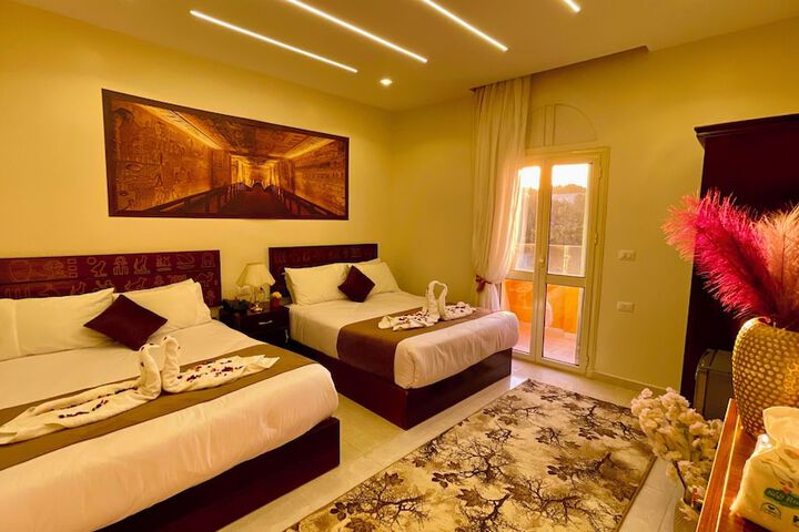 Room 27 of 84