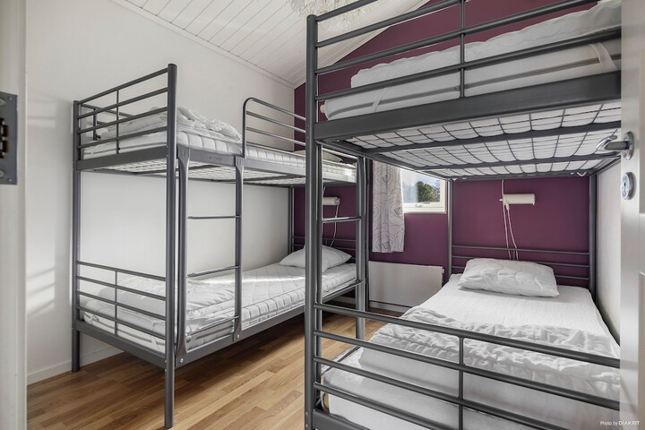 Room 10 of 61
