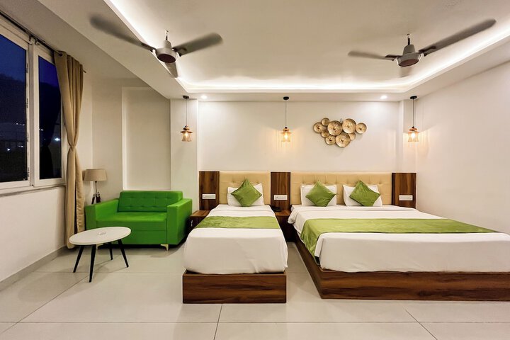 Room 17 of 47