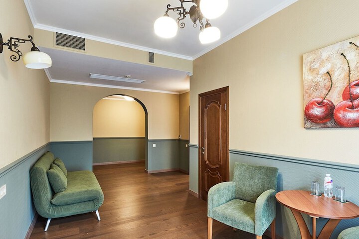 Room 16 of 89