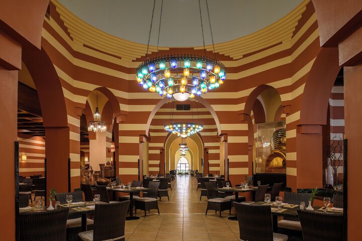 Dining 92 of 170
