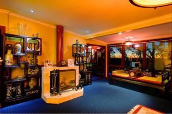 Hotel Interior 6 of 18