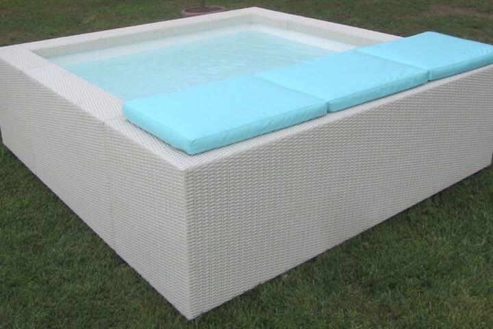 Pool 14 of 35