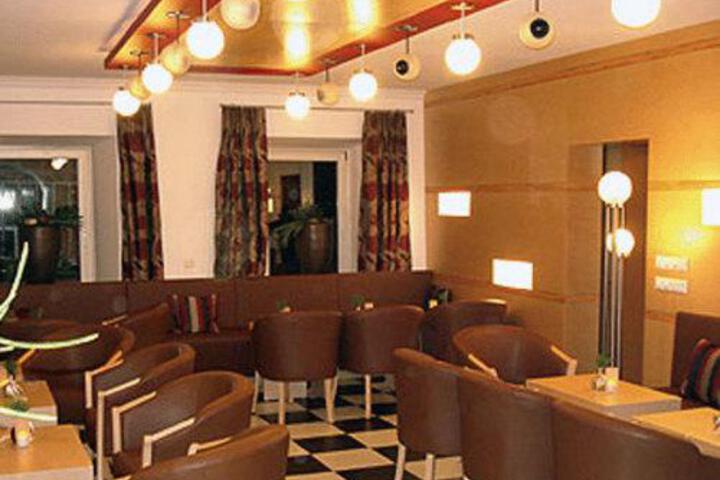 HOTEL LACUS