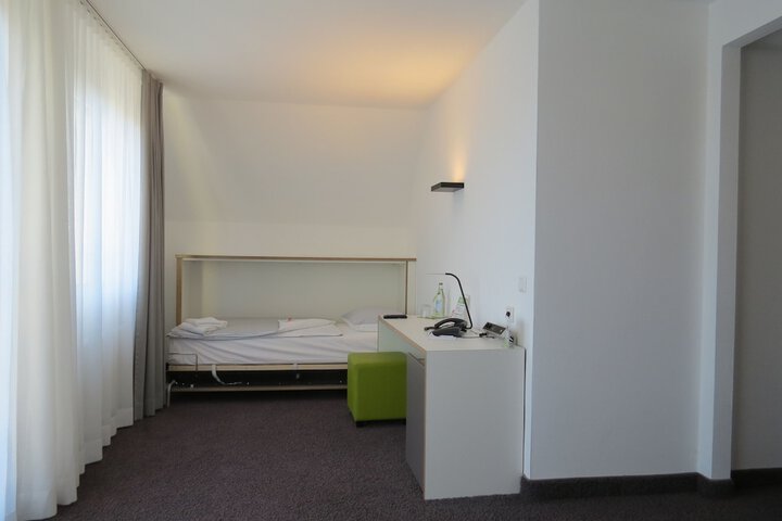 Room 61 of 125
