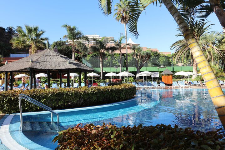 Pool Hotel