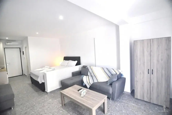 Zennova 26 Sirene Luxury Studio