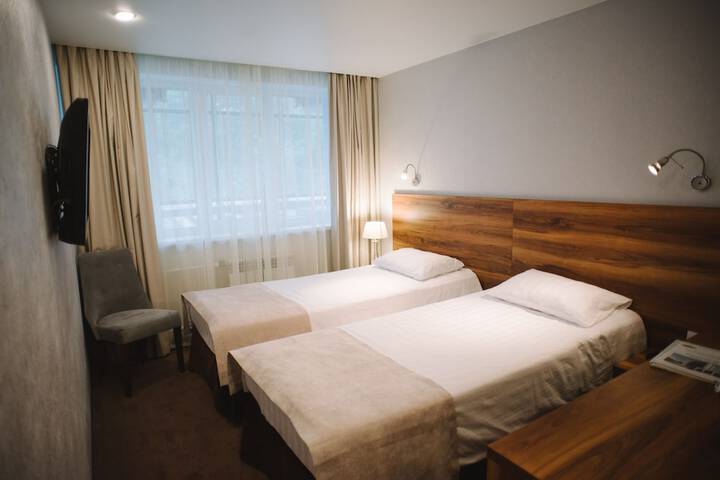 Room 28 of 50