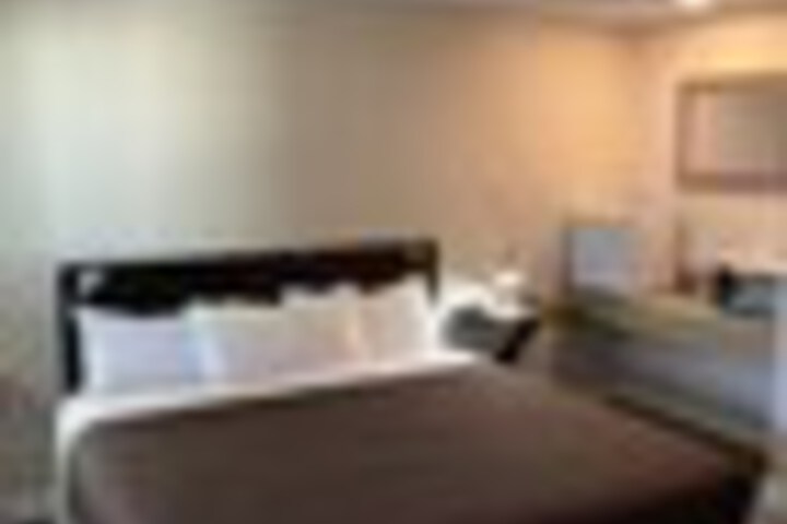 Room 11 of 168