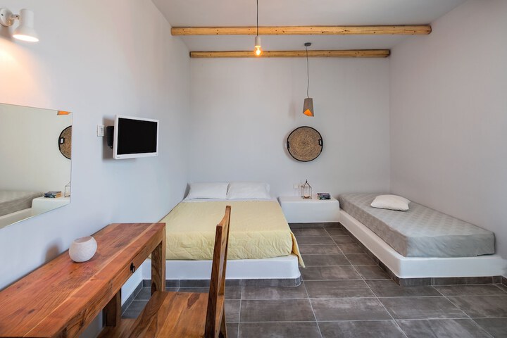 Room 12 of 71