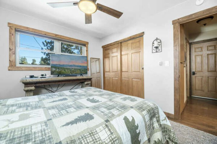 Room 14 of 16