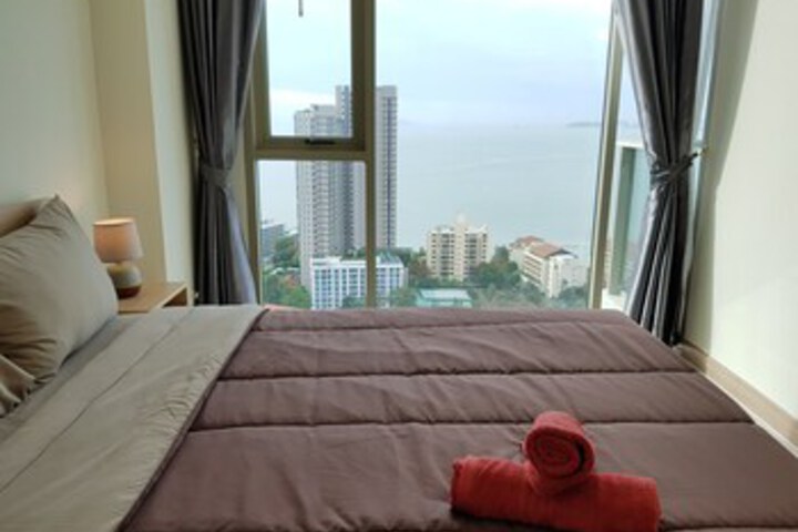 Room 8 of 36