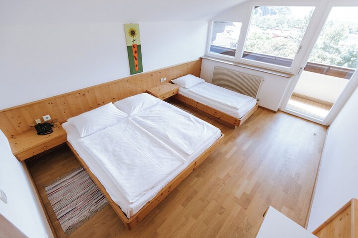 Room 20 of 73