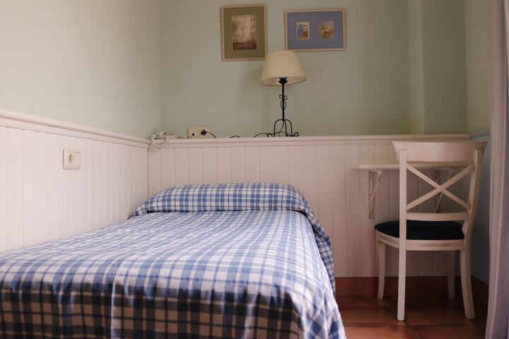 Room 5 of 46