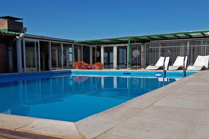 Pool 37 of 60