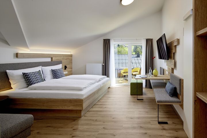 Room 8 of 43