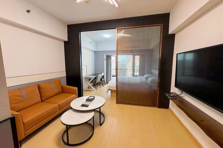 Room 21 of 28