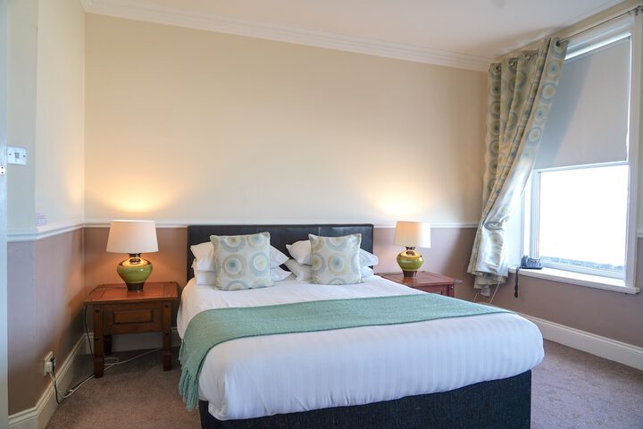 Room 9 of 47