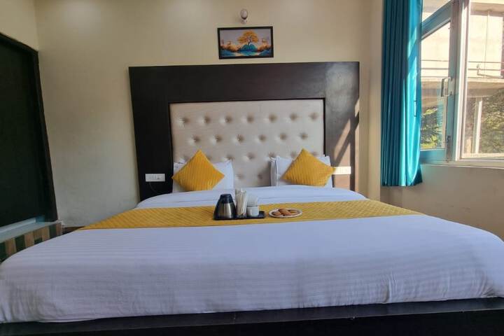 Room 4 of 19