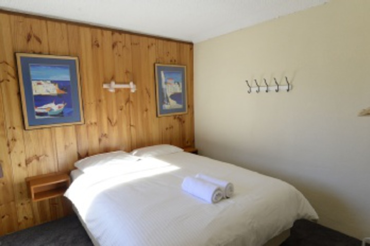 Room 427 of 693
