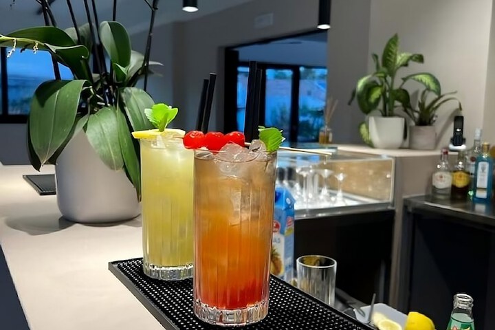 Lounge 57 of 68
