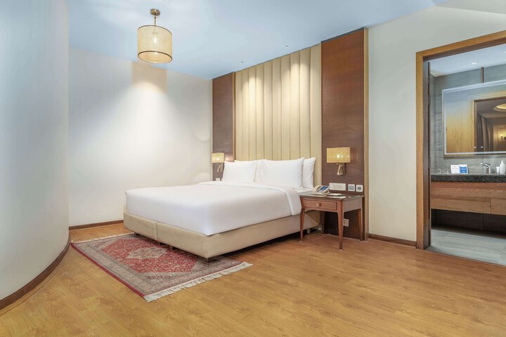 Room 28 of 80