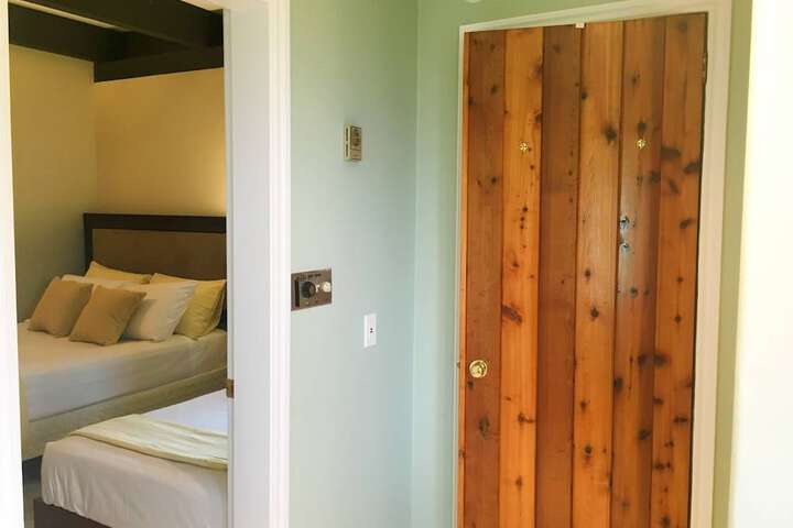 Room 25 of 60