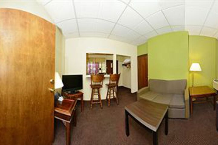 Room 34 of 44