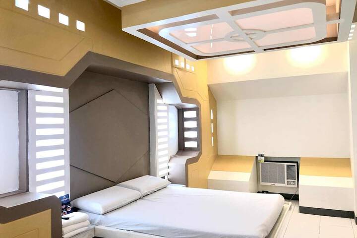 Room 15 of 19