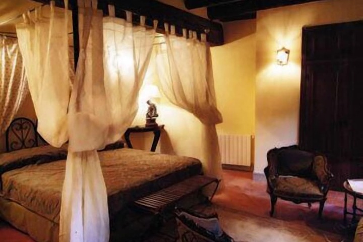 Room 5 of 21