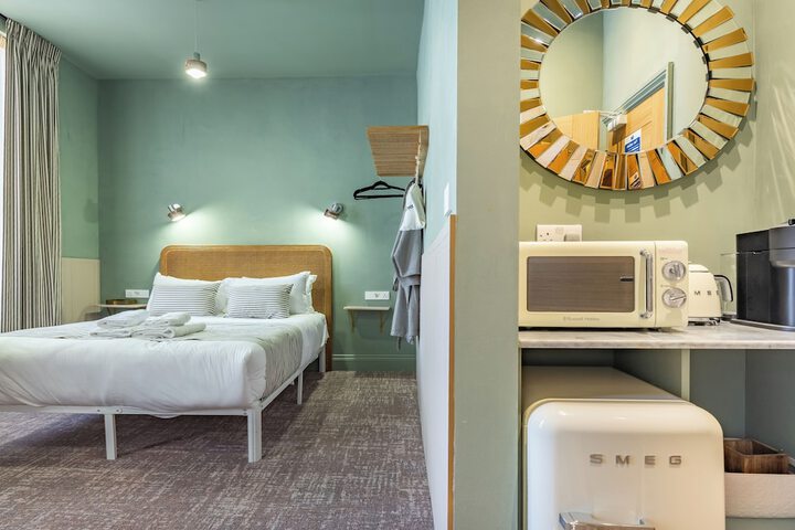 Room 179 of 344