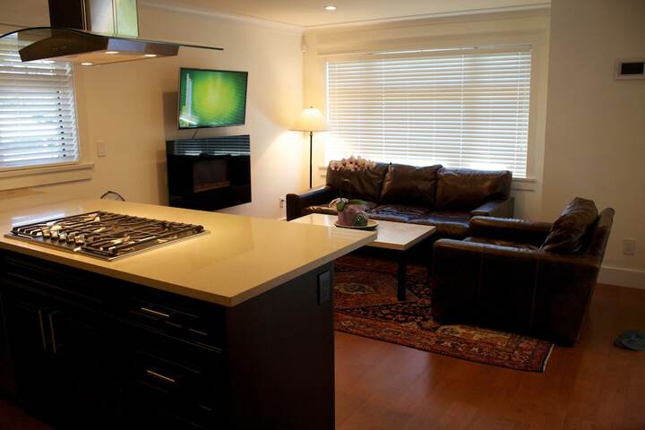 Room 4 of 12